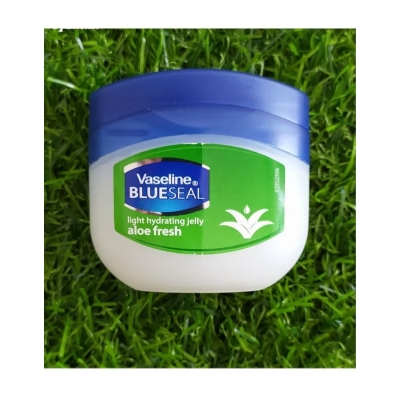 Picture of Any season used International south African product lip care Vaseline jelly Aloe fresh for male / female - 50 ml