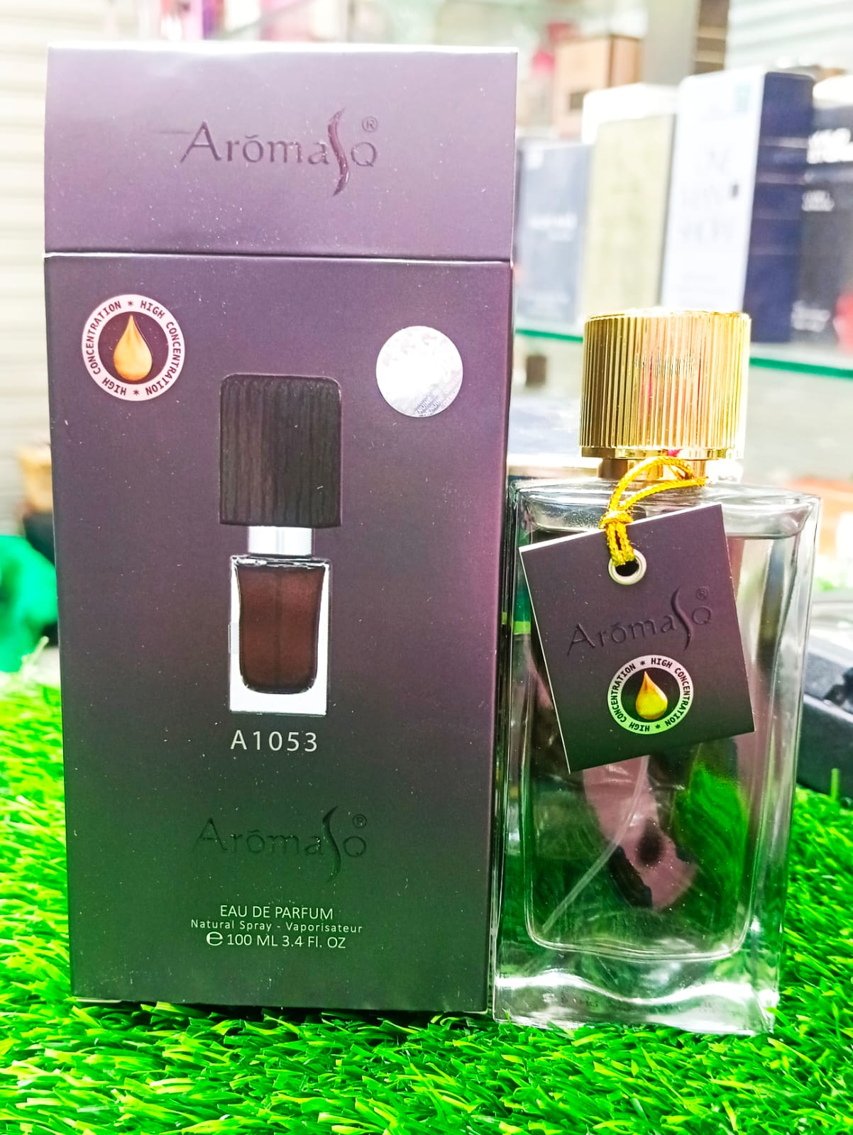 Picture of Strong Fragrance types International UAE Product AROMASQ A 1053 model perfume for male/ female - 100 ml