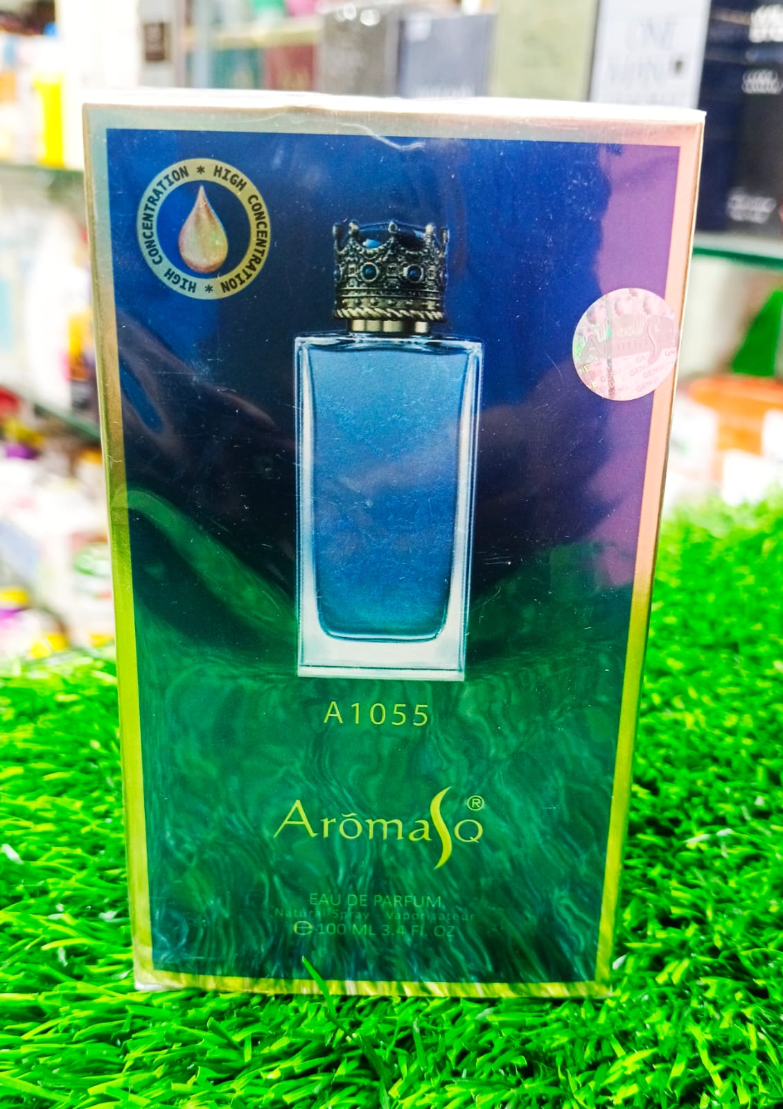 Picture of Strong Fragrance types International UAE Product AROMASQ A 1055 model perfume for male/ female - 100 ml