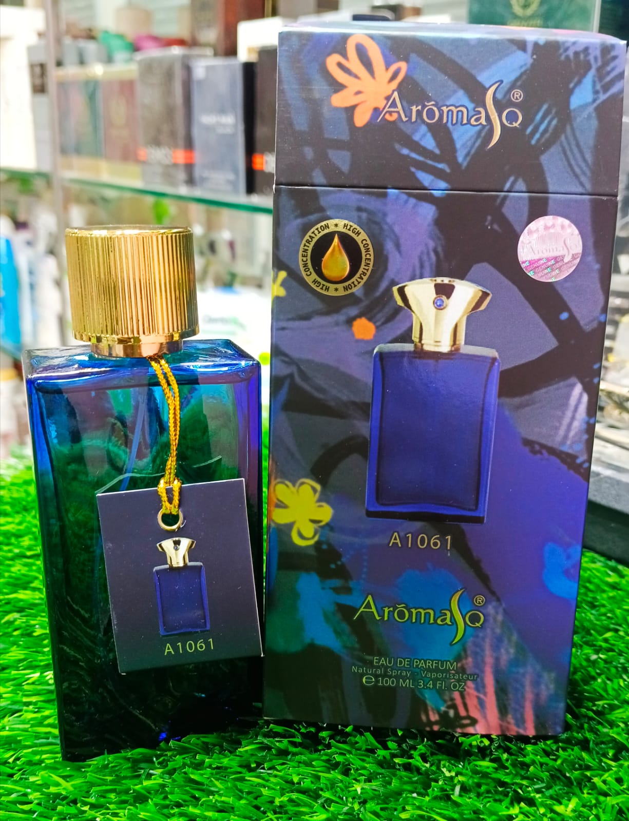 Picture of Strong Fragrance types International UAE Product AROMASQ A 1061 model perfume for male/ female - 100 ml