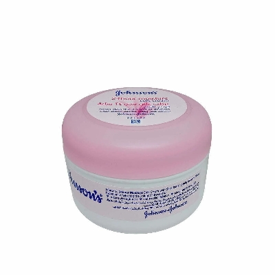 Picture of Johnson's 24 moisture soft cream any season used for male/ female - 200 ml