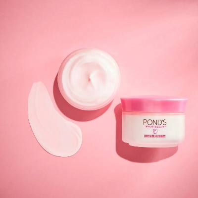 Picture of 23 gm Pons Bright Beauty Serum cream Indian product used for male female