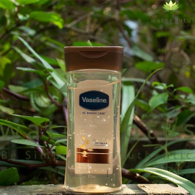 Picture of 200 ml Vaseline intensive care cocoa radiant body oil International UAE product used for male female Picture of 200 ml Vaseline intensive care cocoa radiant body oil International UAE product used for male female