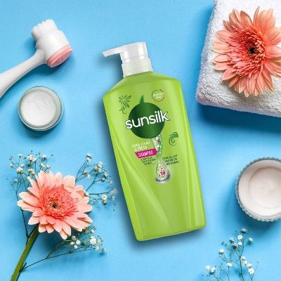 Picture of 625 ml Sunsilk Lively clean and fresh shampoo International Thailand product used for male/ female