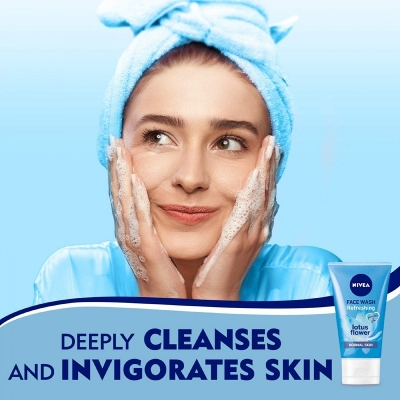 Picture of International France products 150ml Nivea face wash Refreshing ( Lotus flower ) used for male / female