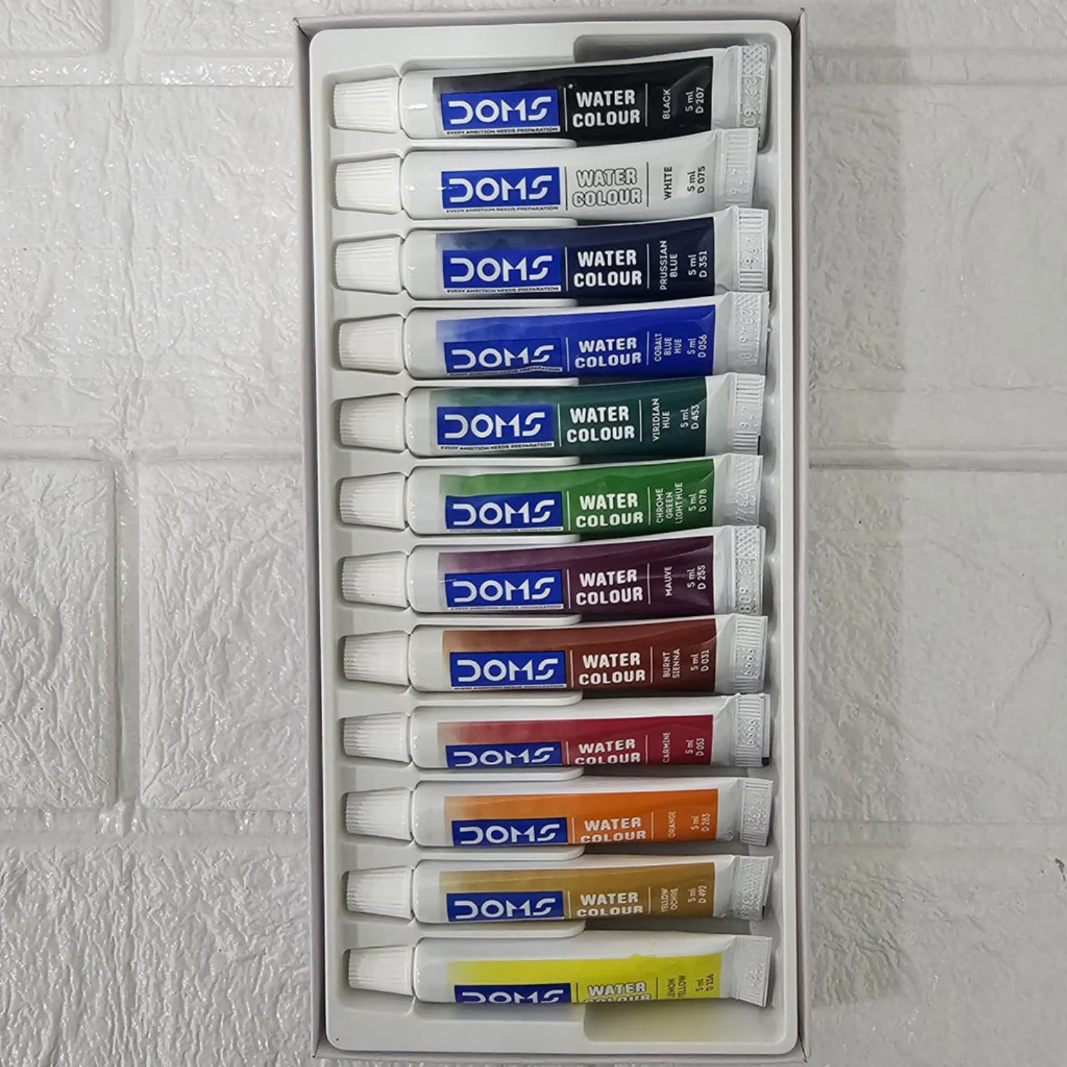Picture of Doms Water Colour Paint r 12/6 Color Tubes box