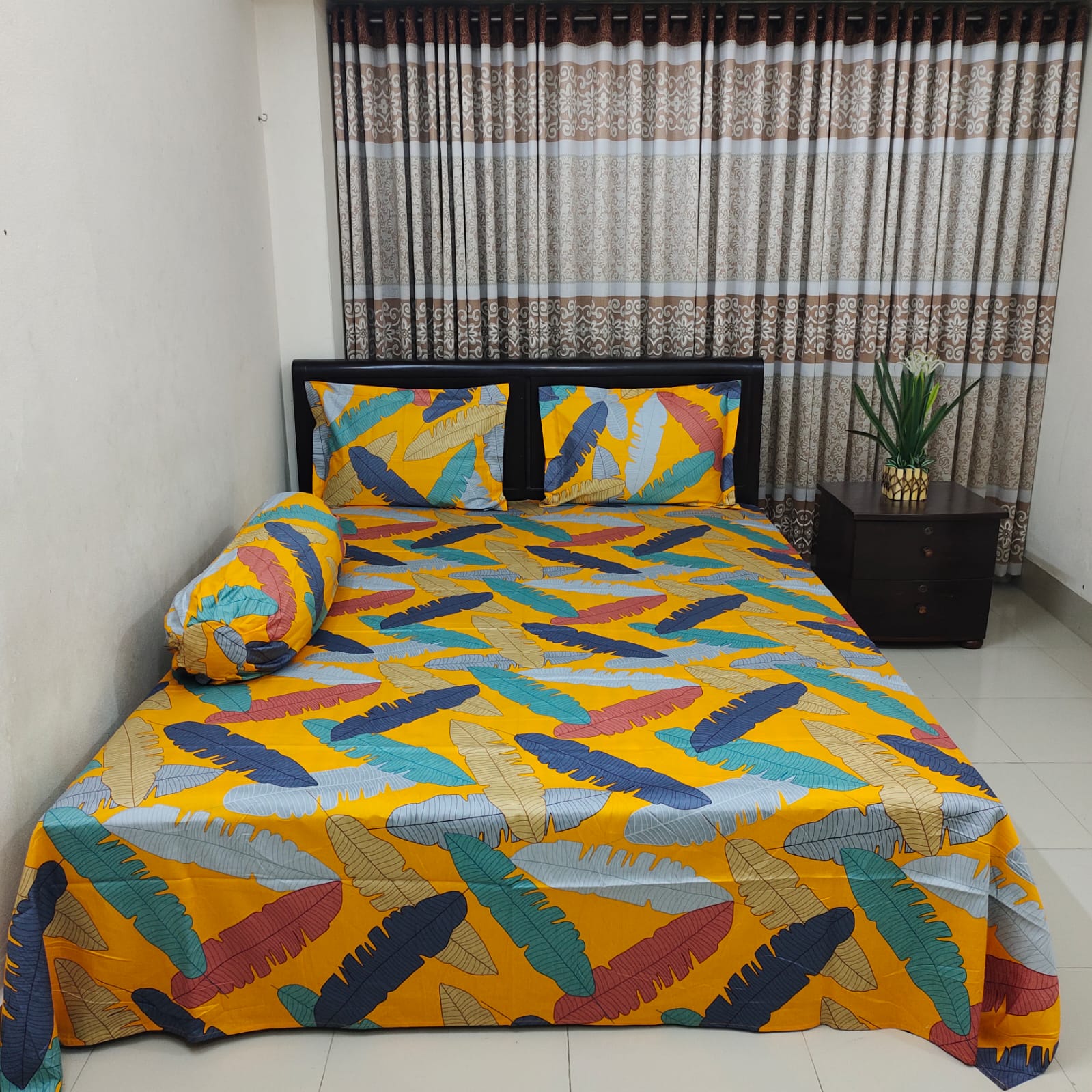 Picture of Luxury Twill Cotton Bedsheet – King Size _ Kolapata Yellow