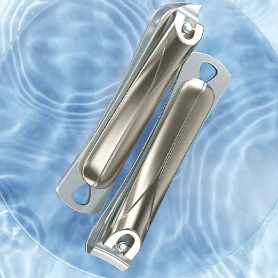 Picture of With nail file: Stainless steel nail clippers, nail clippers, nail clippers Mr. Green nail clippers are simple and stylish.