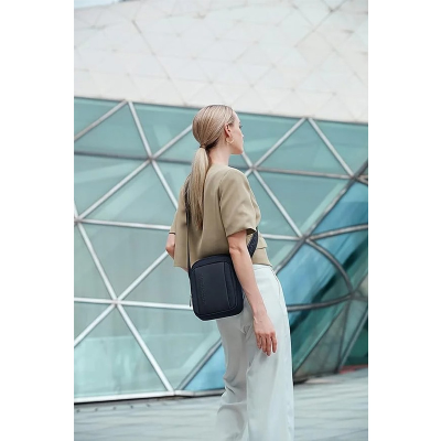 Picture of Arctic Hunter K00542 Waterproof Anti-Theft Crossbody Bags Picture of Arctic Hunter K00542 Waterproof Anti-Theft Crossbody Bags