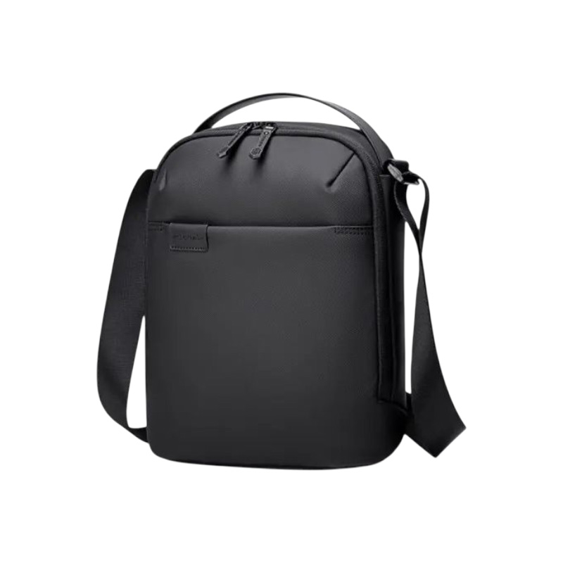 Picture of Arctic Hunter K00579 cross body sling bag Picture of Arctic Hunter K00579 cross body sling bag