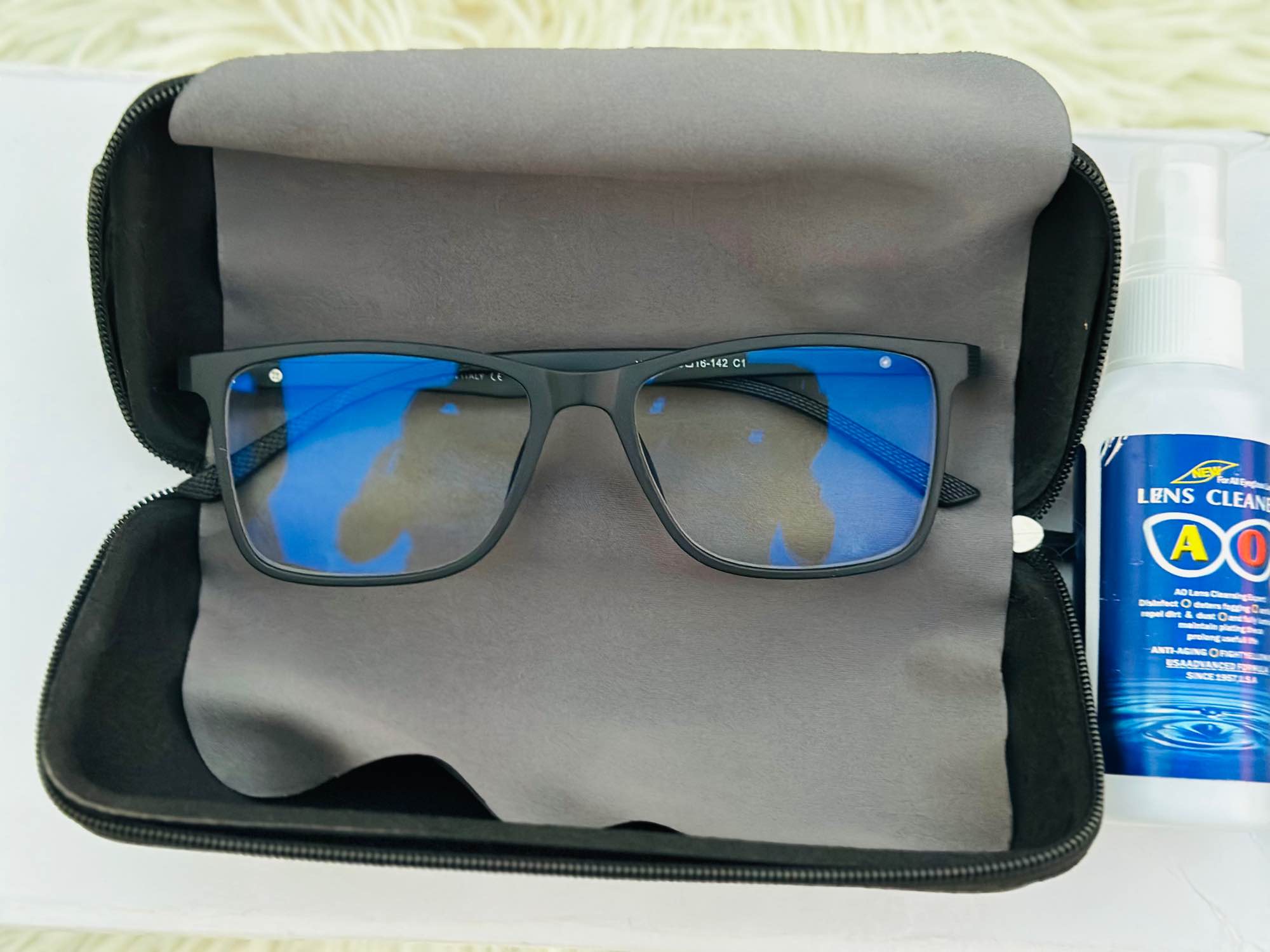 Picture of Anti blucut computer glass 100% UV protection