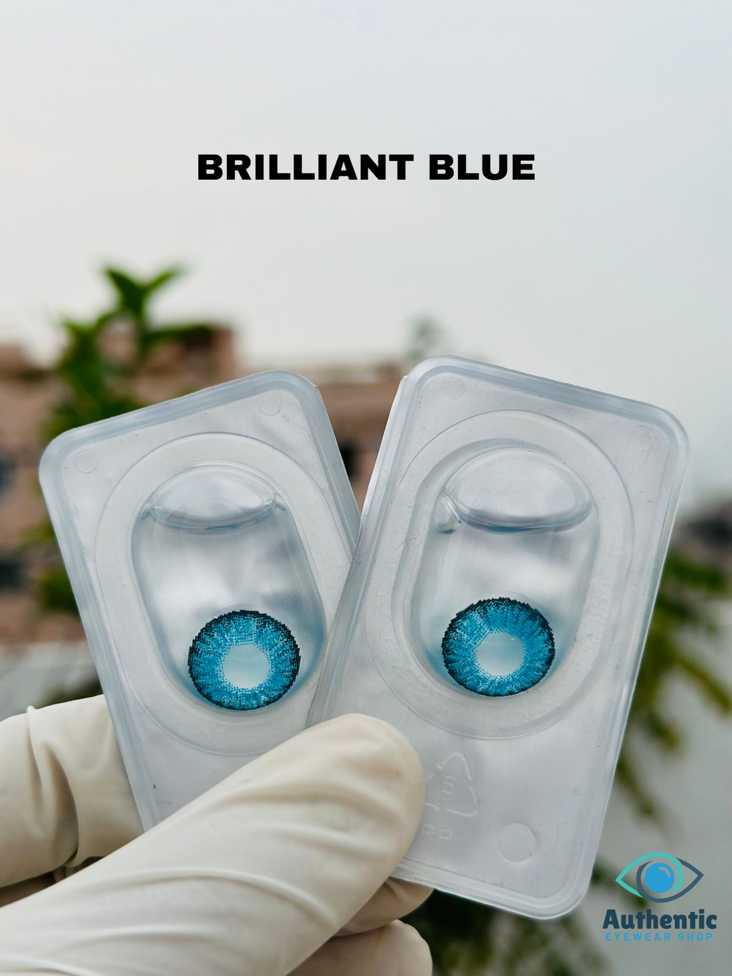 Picture of Freshlook contact lens colour brilliant blue