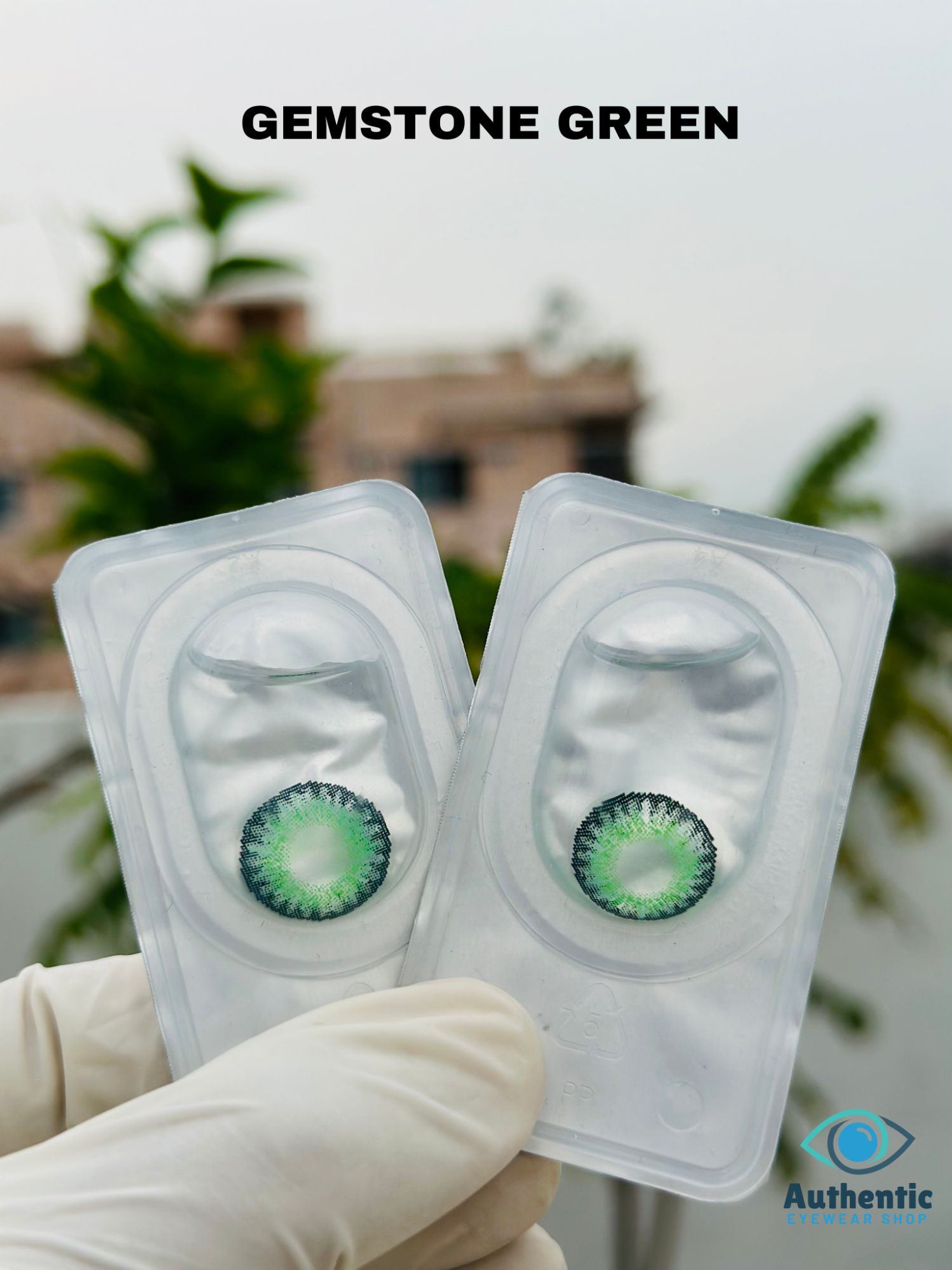 Picture of Freshlook contact lens colour gemstone green