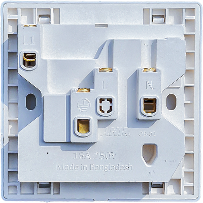 Picture of Electrical multi socket, wall sockets/multi 6 pin plug socket with switch