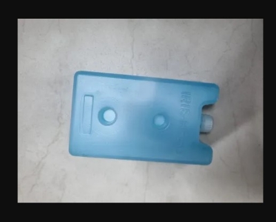Picture of Ice Pack for Lunch Box and Cooler Bag Keeps Food Drink Fruits Cool & Fresh