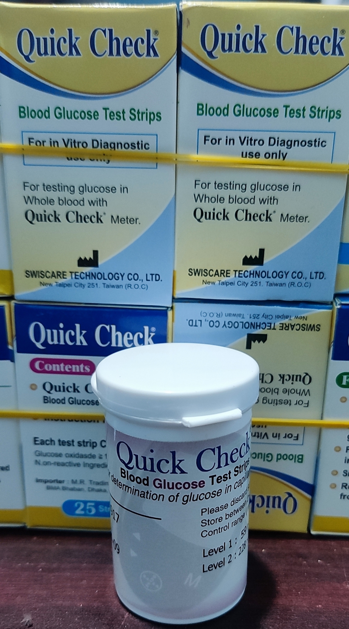 Picture of Quick Check Blood Glucose Monitor Test Strips/Diabetics Machine Test Strips/Glucometer Strip - 25 pcs