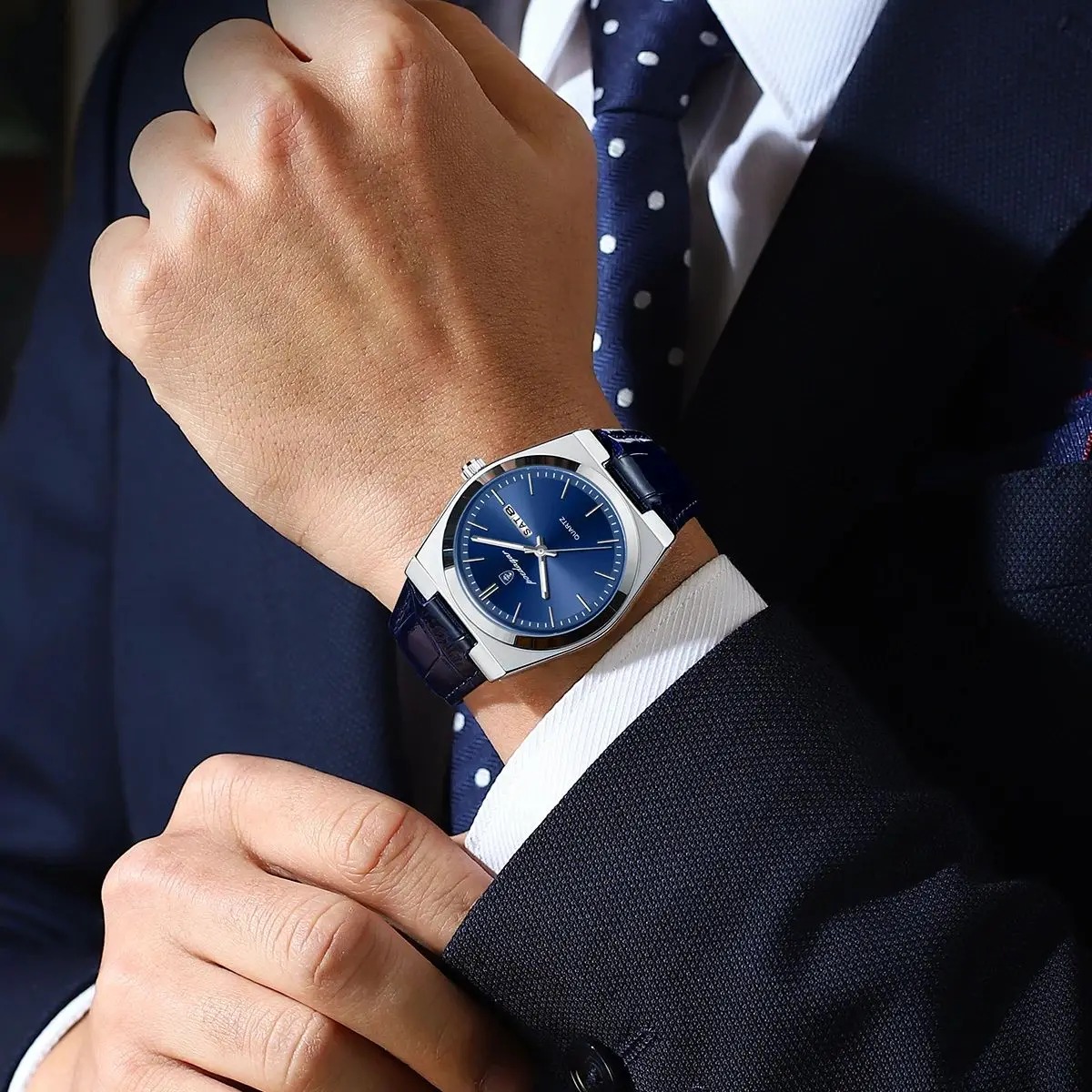 Picture of POEDAGAR 930L Men's Leather Quartz Watch - Water Resistant Business Luxury Fashion Wristwatch - Watch For Men - Watch