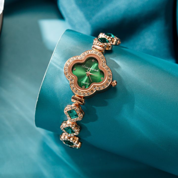 Picture of Hot Selling Explosive Fashion Four-leaf Clover Bracelet Quartz Watch Casual All-match Women's Watch Women's Watch -  Watch For Women - Watch