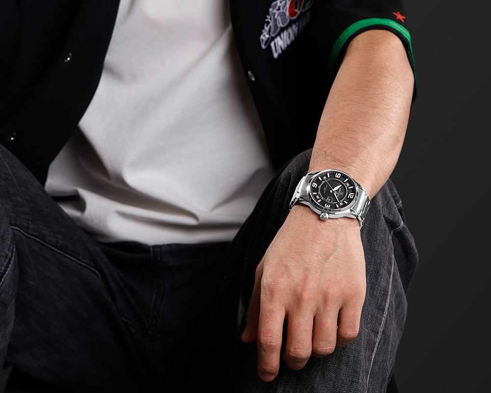 Picture of NAVIFORCE NF8044 Luminous Waterproof 3D Fun Dial Trendy Stainless Steel Strap Quartz Men’s Watch