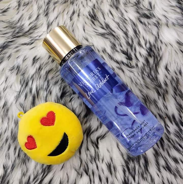 Picture of Victoria's Secret Love Addict Fragrance Mist 250 ml