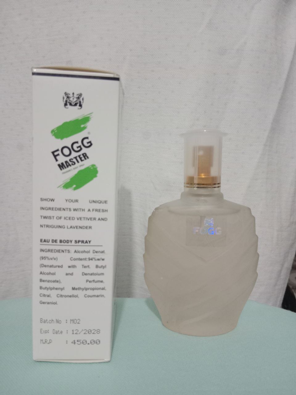 Picture of Fogg Master Cedar, For Men & Women, Long Lasting Everyday Body Spray, 100ml