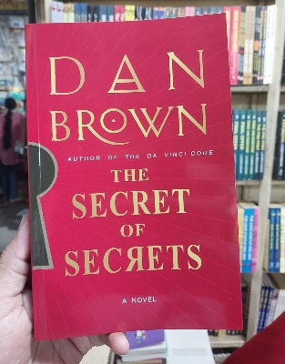 Picture of The Secret of Secrets by Dan Brown - Yellow - Paperback