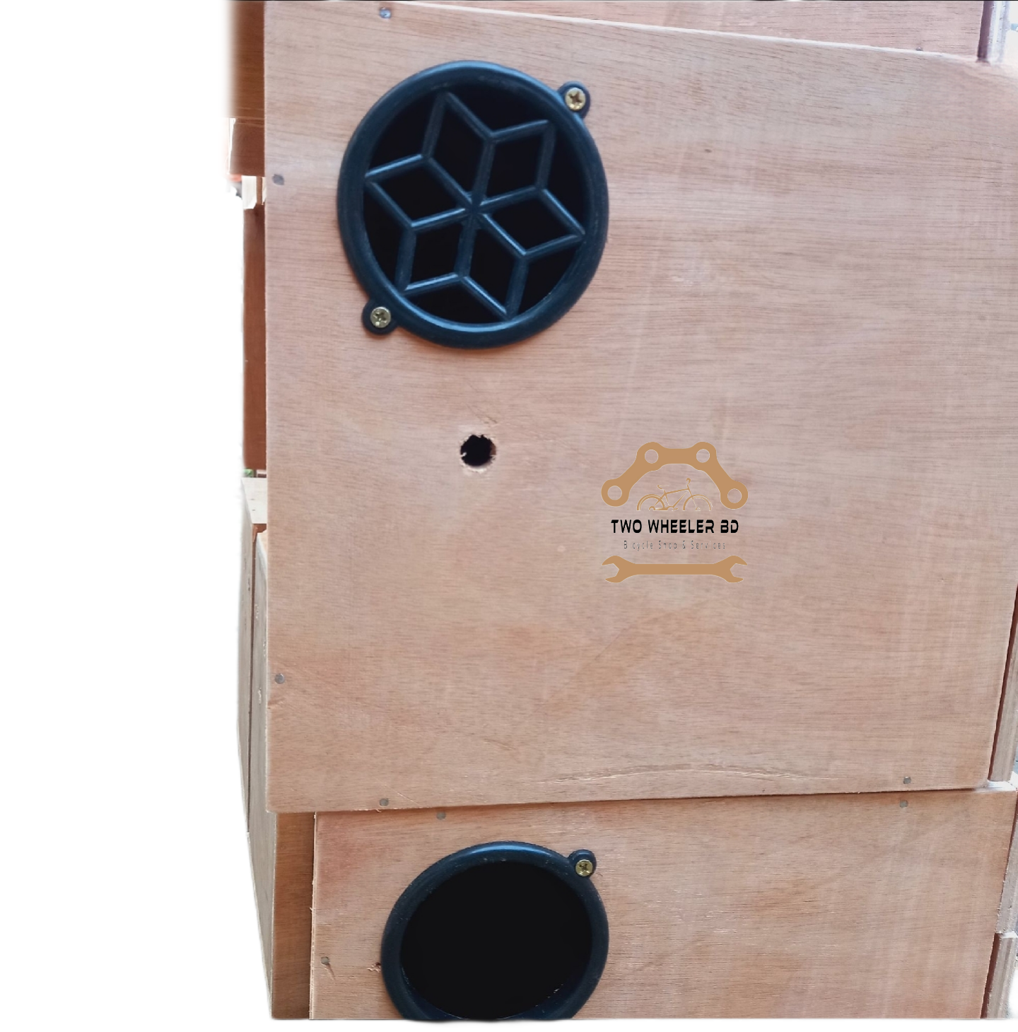 Picture of Square Big Size Breeding Box for Cockatiel or Macao Parrot with Perch Attached