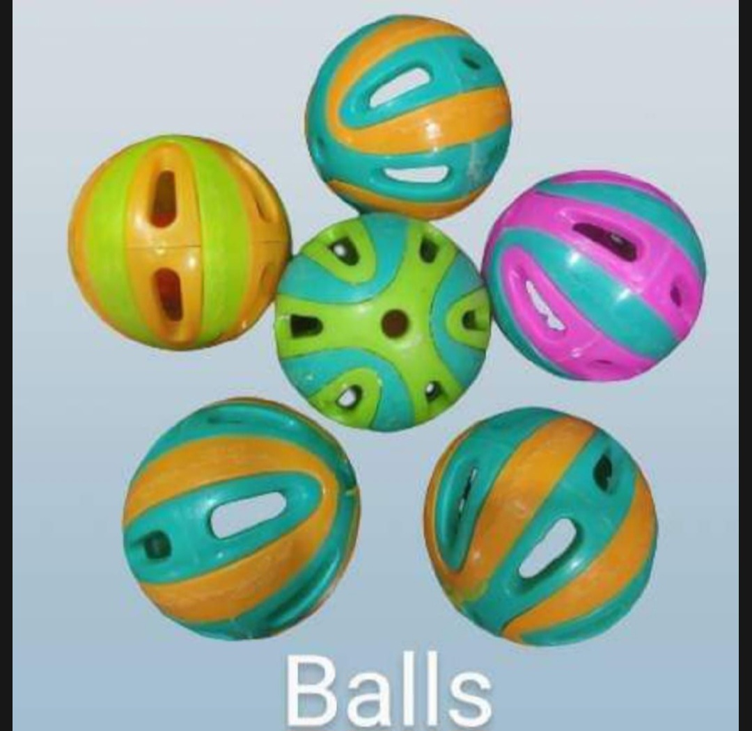 Picture of Cat and Birds play Ball 2 pic Picture of Cat and Birds play Ball 2 pic