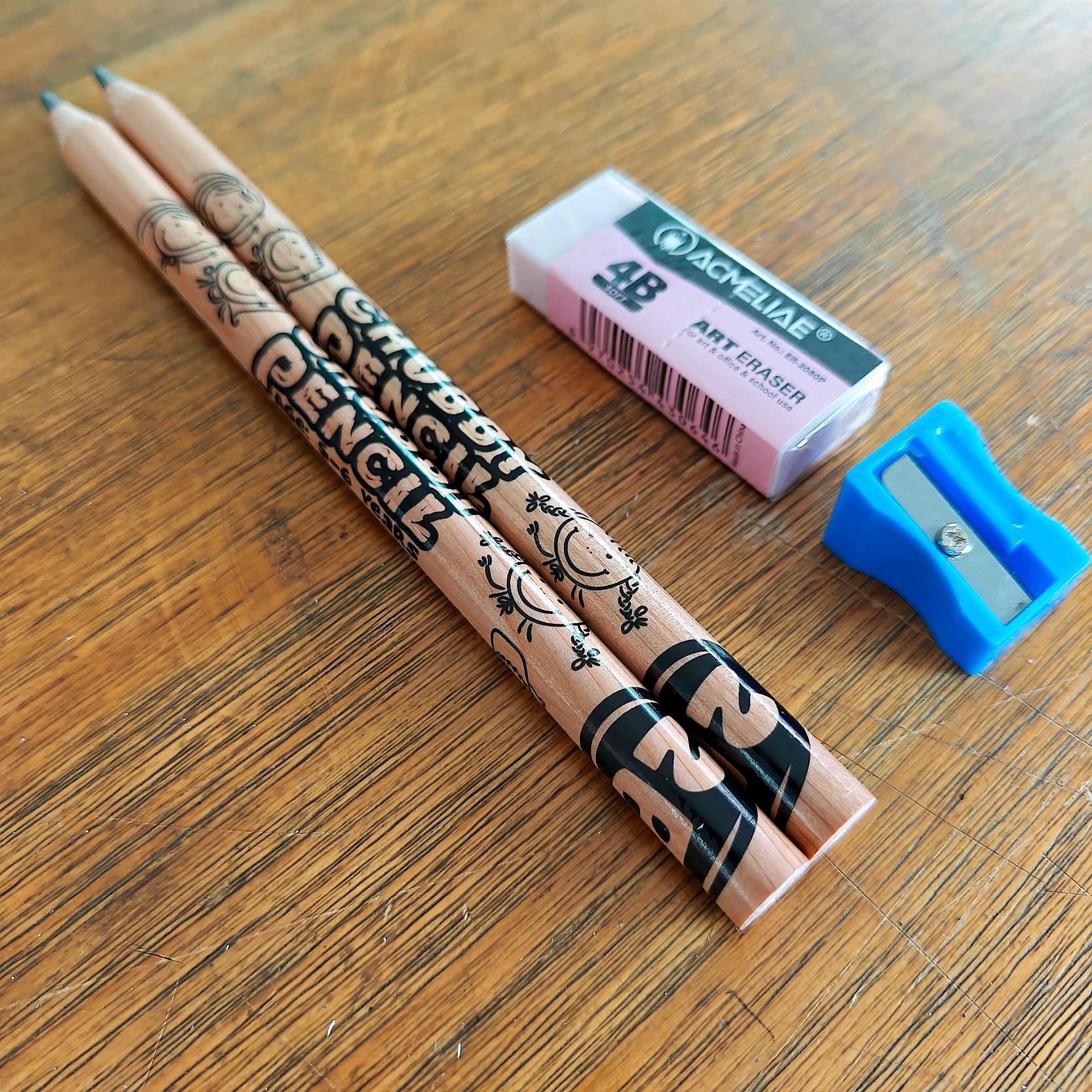 Picture of 43070 - 2B Acmeliae Chubby Pencil (Age 5-6) (3 pcs Set) with 4B Art Eraser & Sharpner