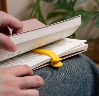 Picture of New Bookmark Clip Automatically Follows the Page and Reads the Bookmark with Pen Plug-In and Hanging Pen Multi-Functional Simple Use Bookmark for Students