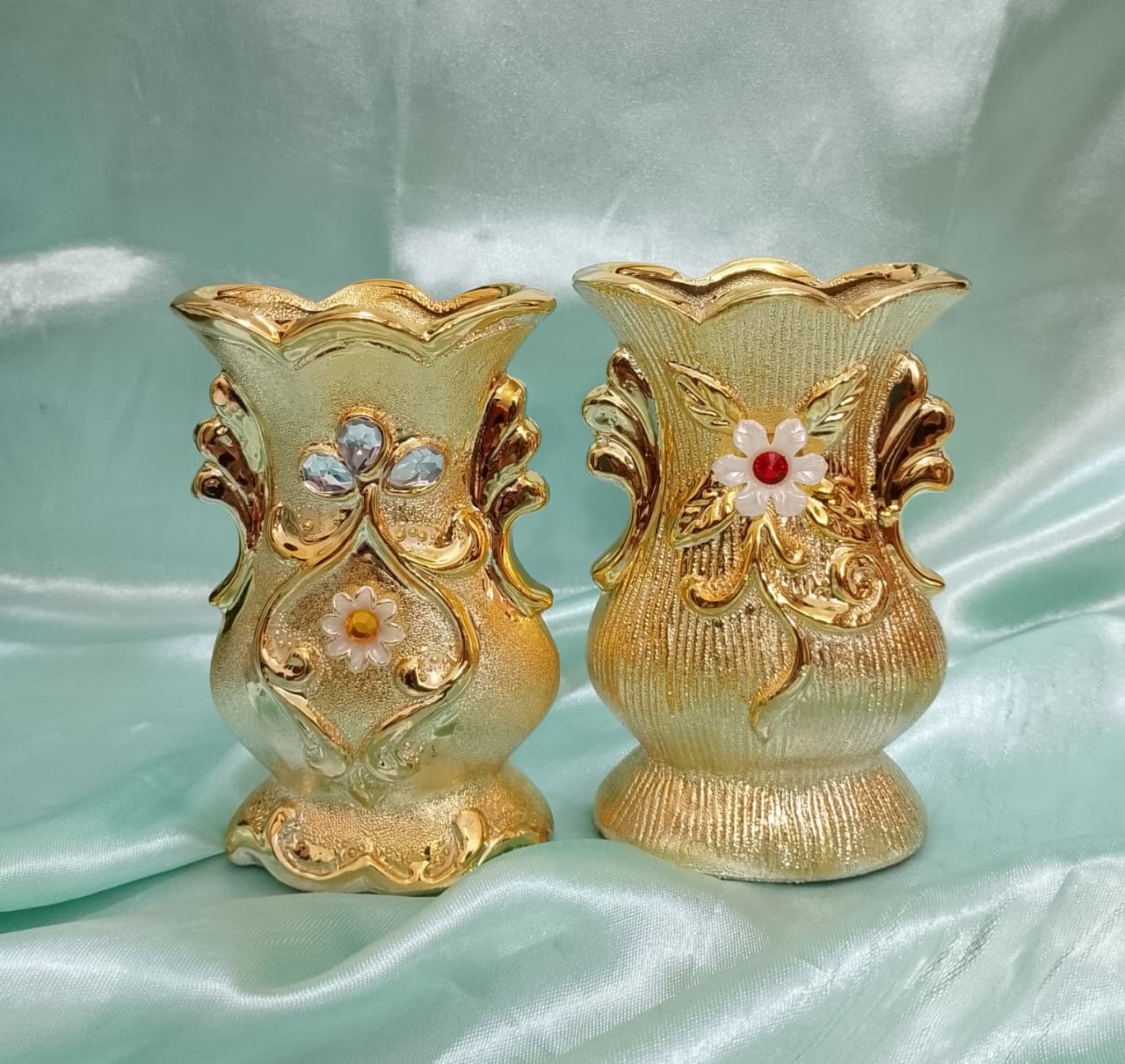 Picture of Metal flower vase