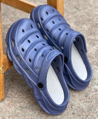 Picture of New Comfortable EVA Rubber Beach Crocs Clogs Sandal Shoes for Men