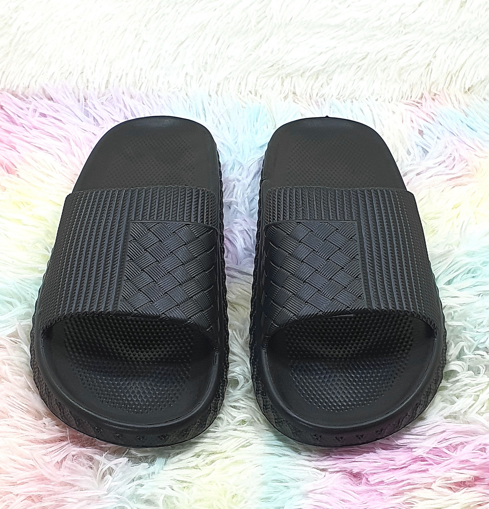 Picture of New Trendy Comfortable Eva Solid Color Slides Slippers Sandals for Men Picture of New Trendy Comfortable Eva Solid Color Slides Slippers Sandals for Men