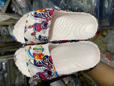 Picture of Mens New Fashionable Trendy Printed Adilette Textured Slip-on Slide Slippers Sandals Picture of Mens New Fashionable Trendy Printed Adilette Textured Slip-on Slide Slippers Sandals
