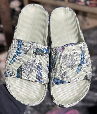 Picture of Mens New Super Trendy Artwork Fashionable Non-Removable Sticker Printed Textured Slip-on Slides Slipper Sandals