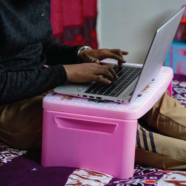 Picture of FOLDING BABY DESK