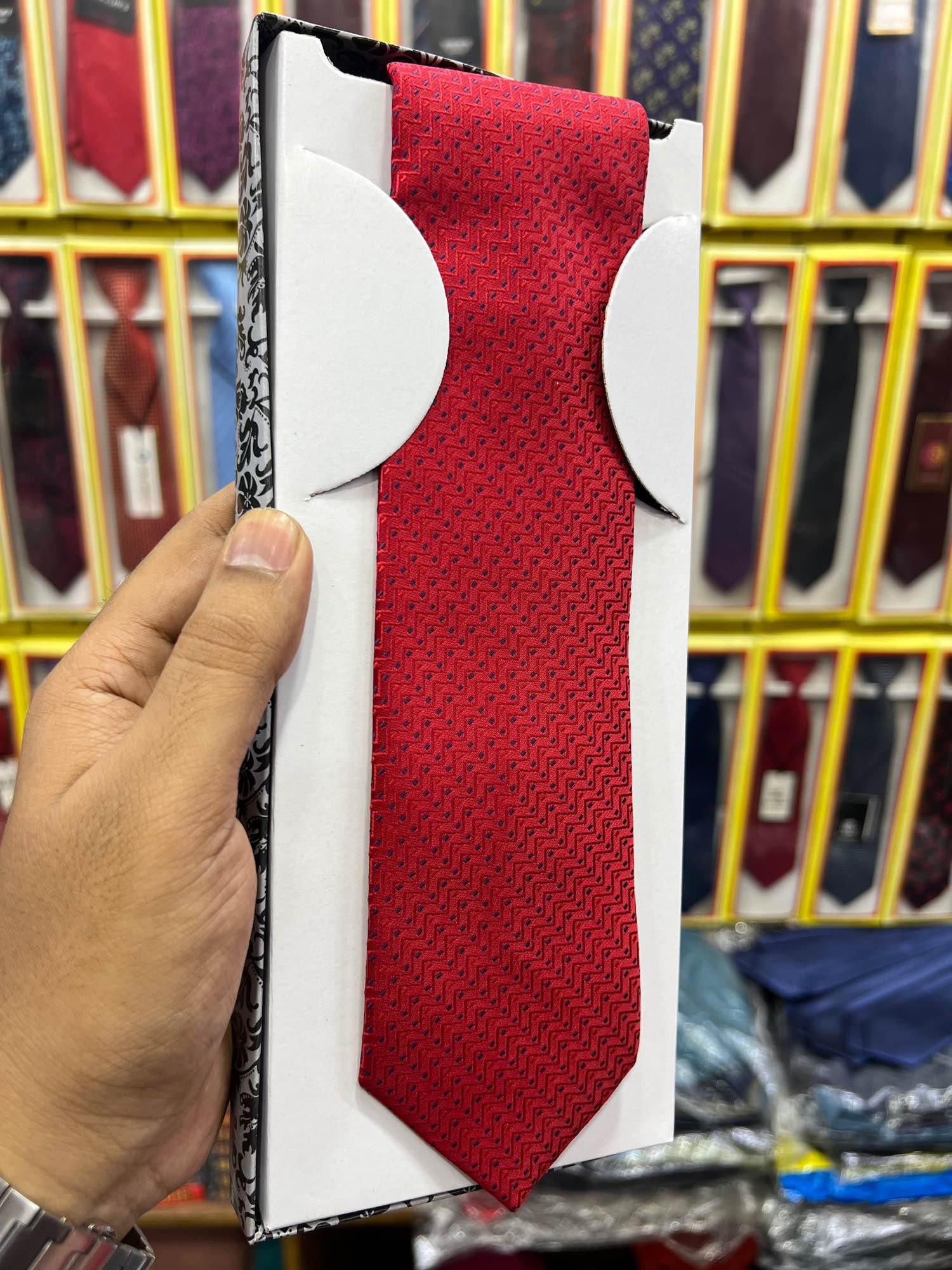 Picture of Red Fashion Formal Tie For Men