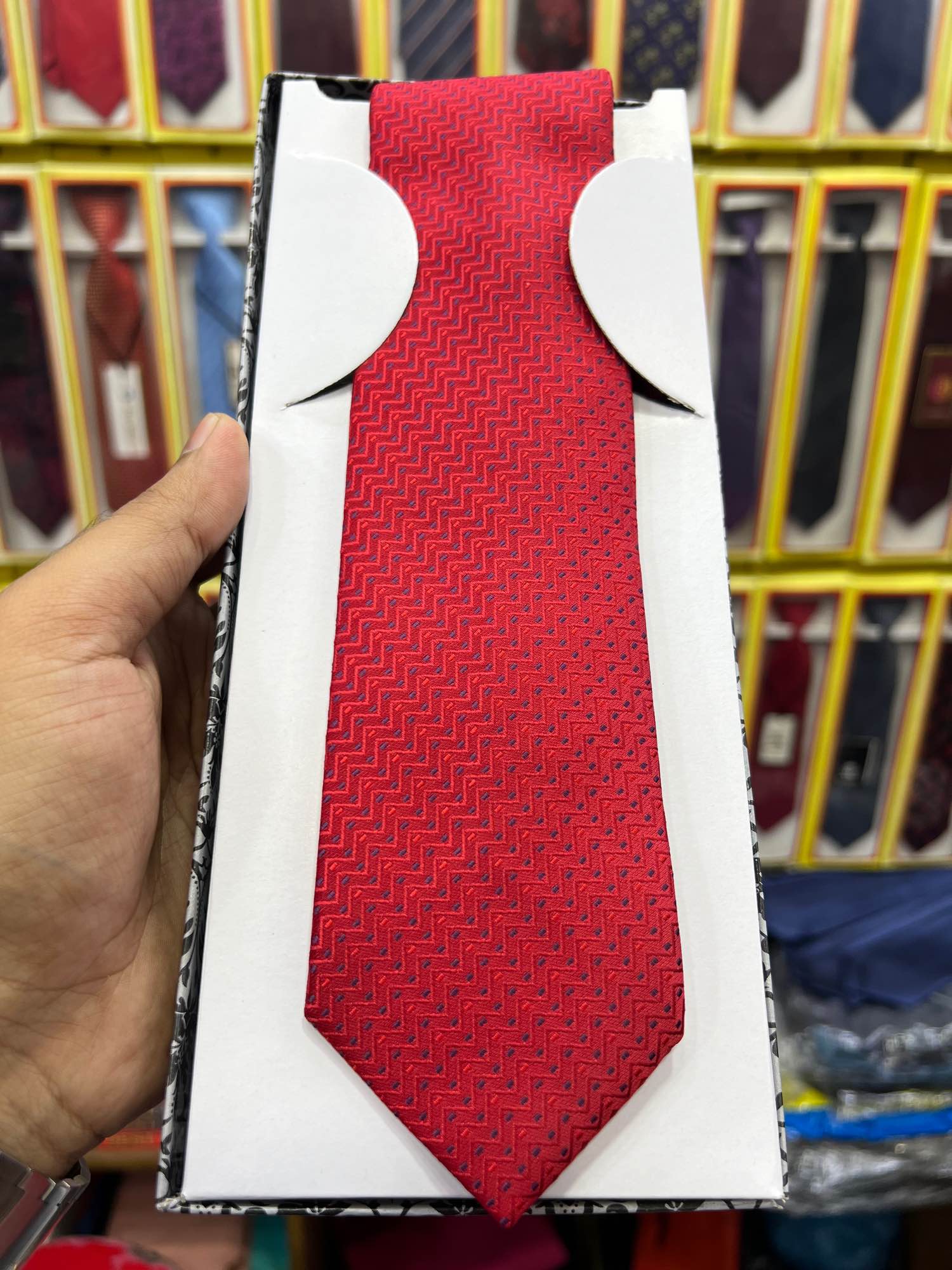 Picture of Red Fashion Formal Tie For Men