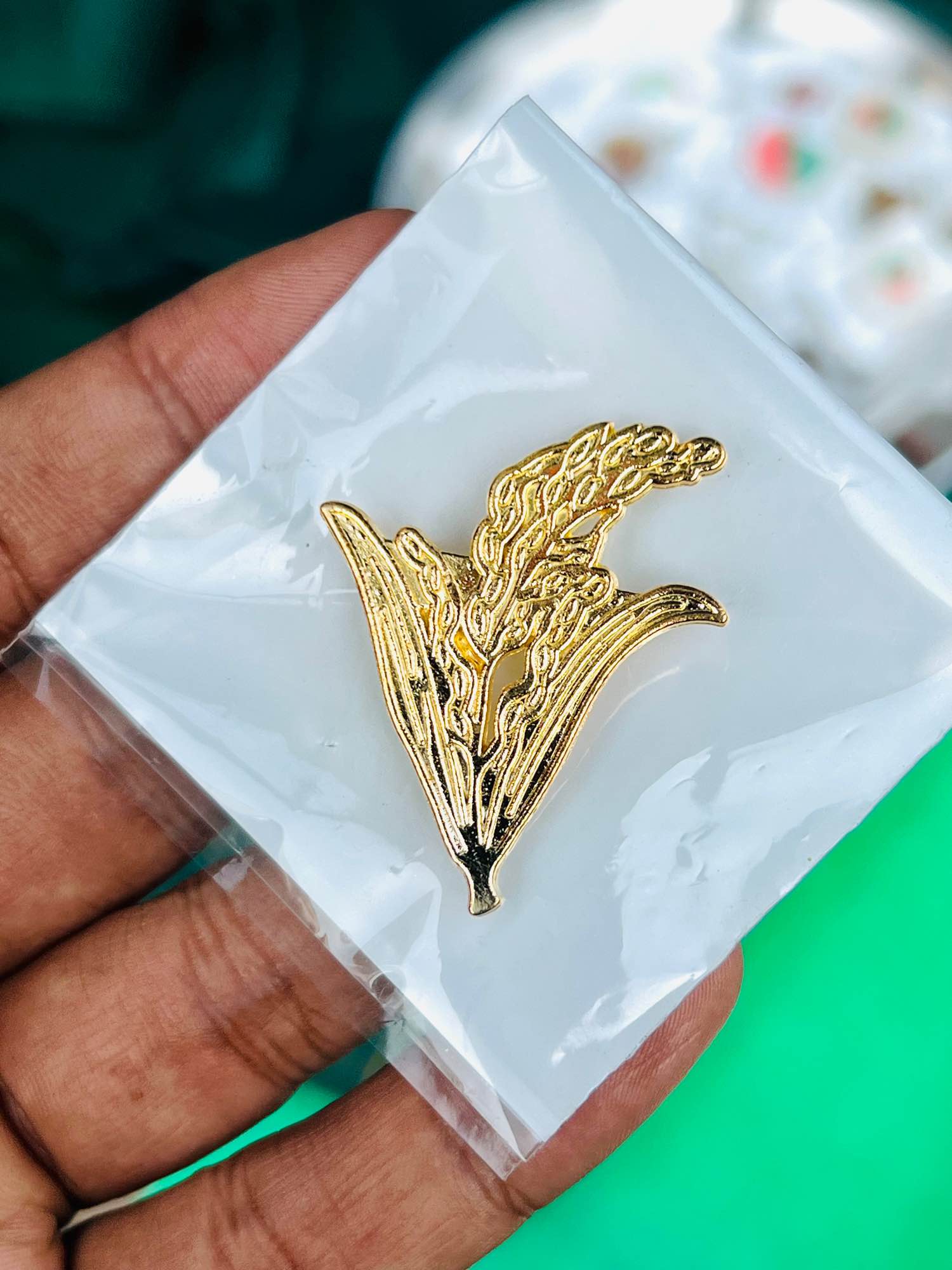 Picture of Dhaner Shish Sheaf of Paddy Brooch Suit Lapel Pin For Men And Women