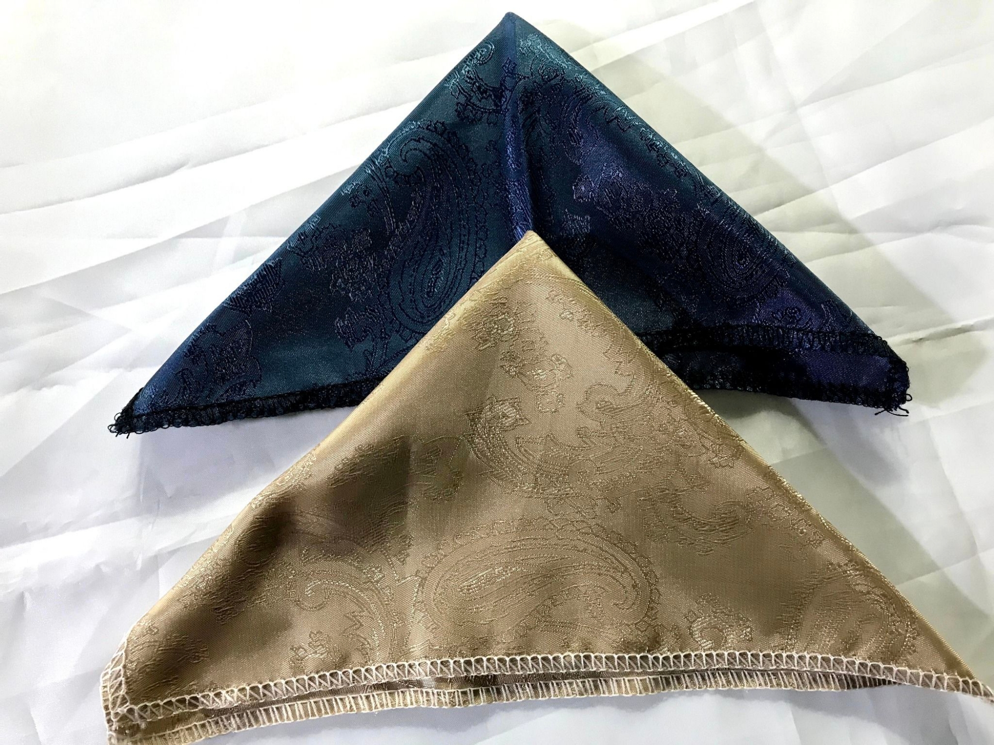 Picture of 2Pc Men's Pocket Square Set Solid Color Handkerchief Squares for Ties Dress Clothes Accessories