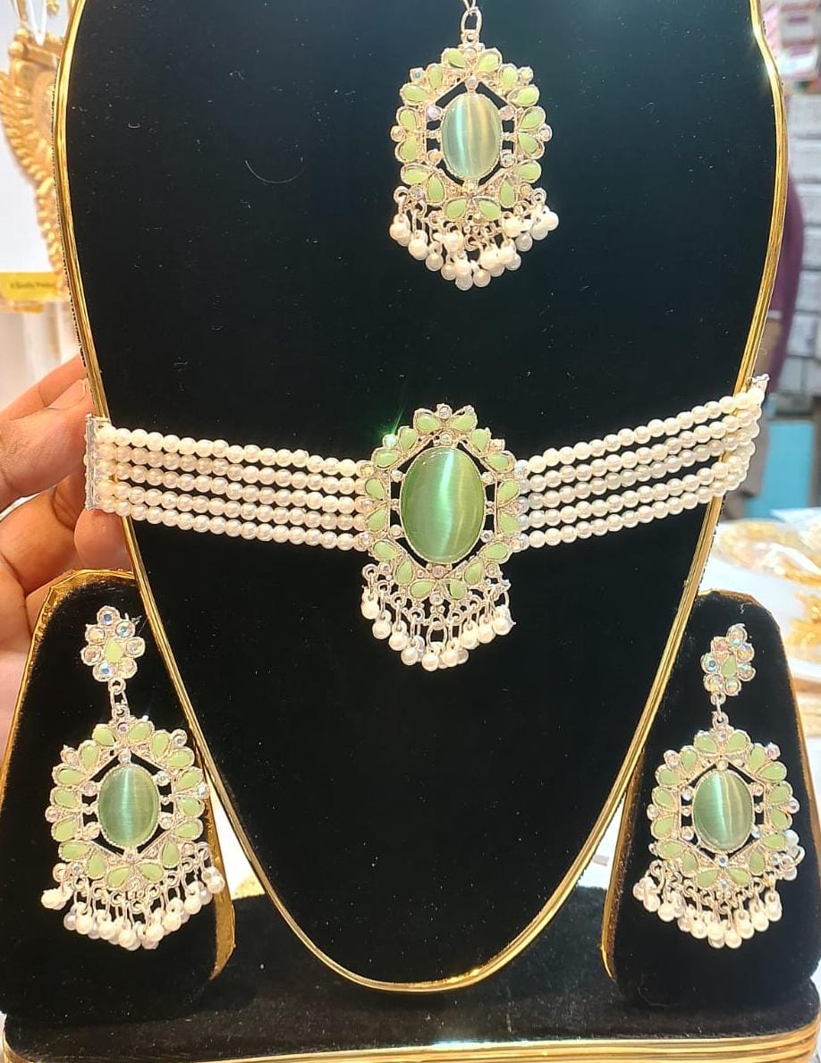 Picture of akik stone choker necklaces with tikli and ear rinngs . women jewellery , ornaments choker