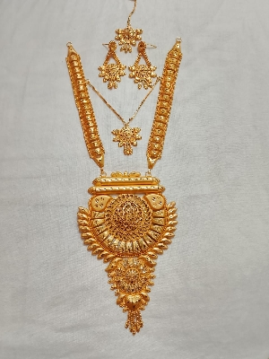 Picture of 24K GOLD PLATED FINE NEW NECKLACES.