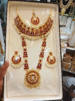 Picture of Jewel Addiction Gold Plated Polki Kundan And Pearls Choker Necklace 