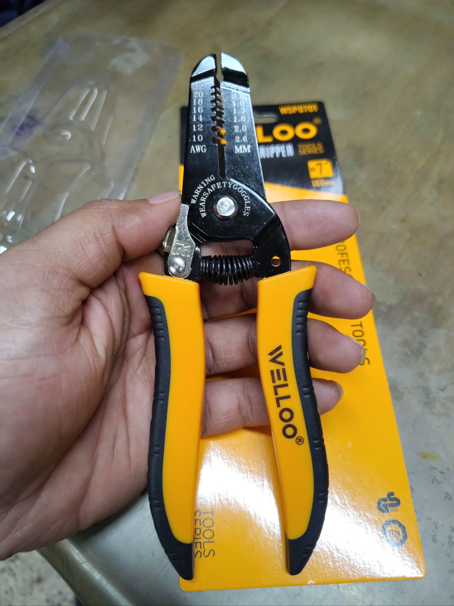 Picture of 🔧 WELLOO 7-Inch Multi-Purpose Wire Stripper | Professional Electrical Hand Tool – WSP0701