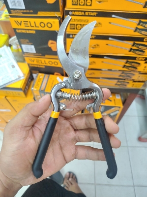 Picture of WELLOO 8" Inch Garden Shears,Tree branch Cutter GDS3608