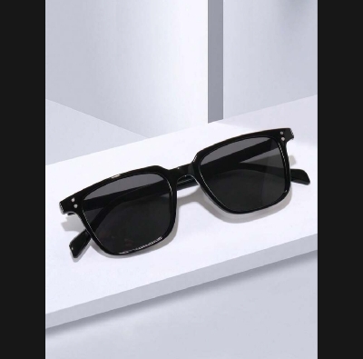Picture of New Men Black Fashionable Sunglasses New Vision Driving Party Travel Sunglasses Best Black Sunglasses