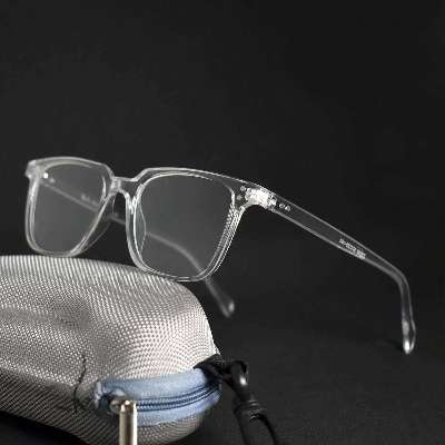 Picture of Metal Frame Sunglasses - White - Fashionable Shades for Every Occasion