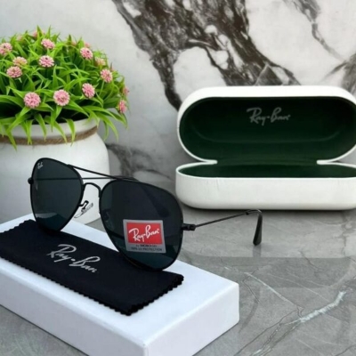 Picture of RAY-BAN Black & Black 3026 Oval Aviator Metal Trendy Hot Favourite Wintage Sunglass For Unisex.
