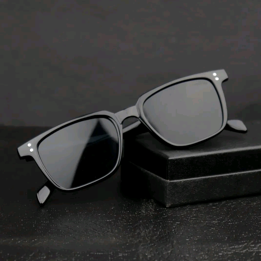 Picture of New Men Black Fashionable Sunglasses New Vision Driving Party Travel Sunglasses Best Black Sunglasses
