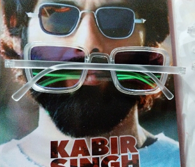 Picture of kabir sing black ploycarbonet plastic frame fashion sun glass sunglass kabir sing sunglass
